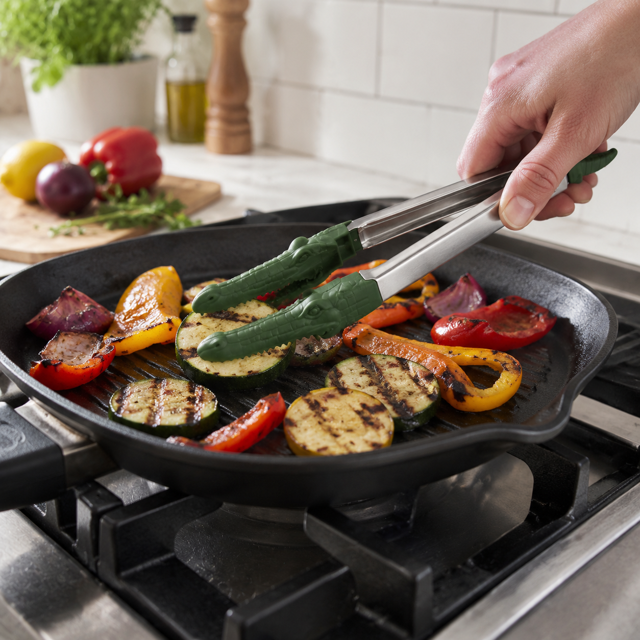 Crocodile Snap Kitchen Tongs
